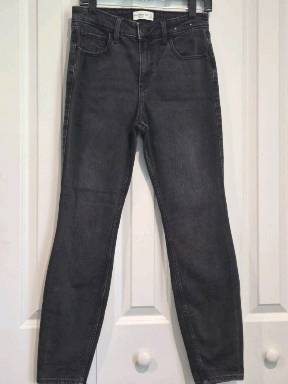 Abercrombie & Fitch The Skinny High Rise Black Jeans Women’s Size 27/4R Stretch
